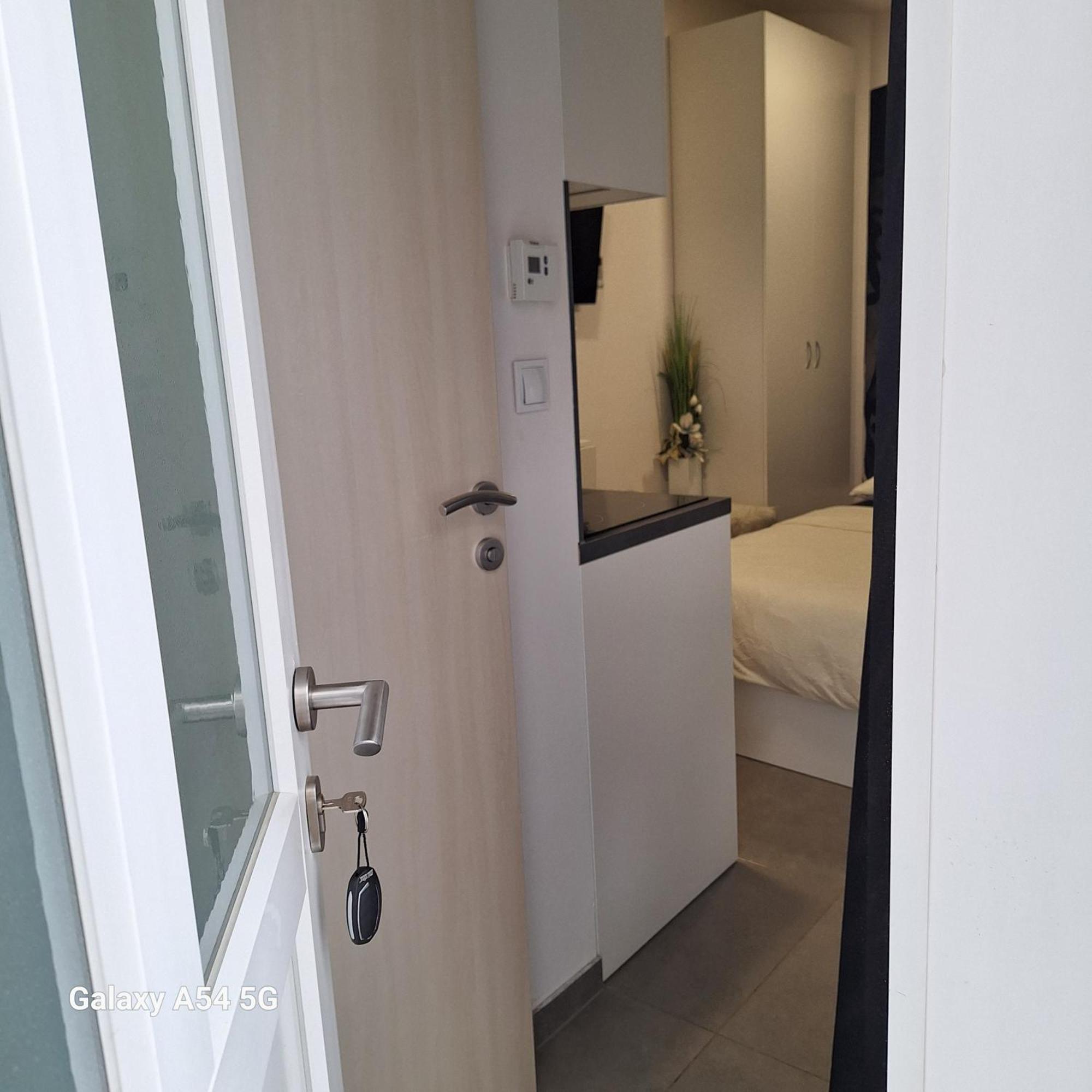 Studio Apartmani Louis I Lola Zagreb Eksteriør billede