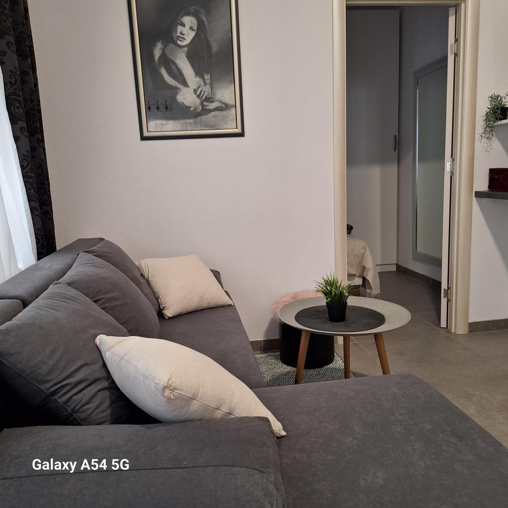 Studio Apartmani Louis I Lola Zagreb Eksteriør billede